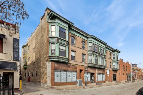 Tiny photo for 812 North Boulevard #201, Oak Park, IL 60302 (MLS # 12580017)