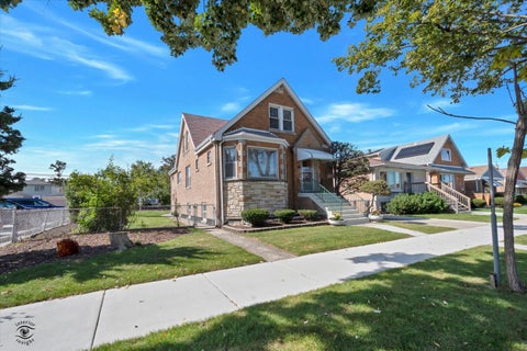 Tiny photo for 5540 S Merrimac Avenue, Chicago, IL 60638 (MLS # 12773526)