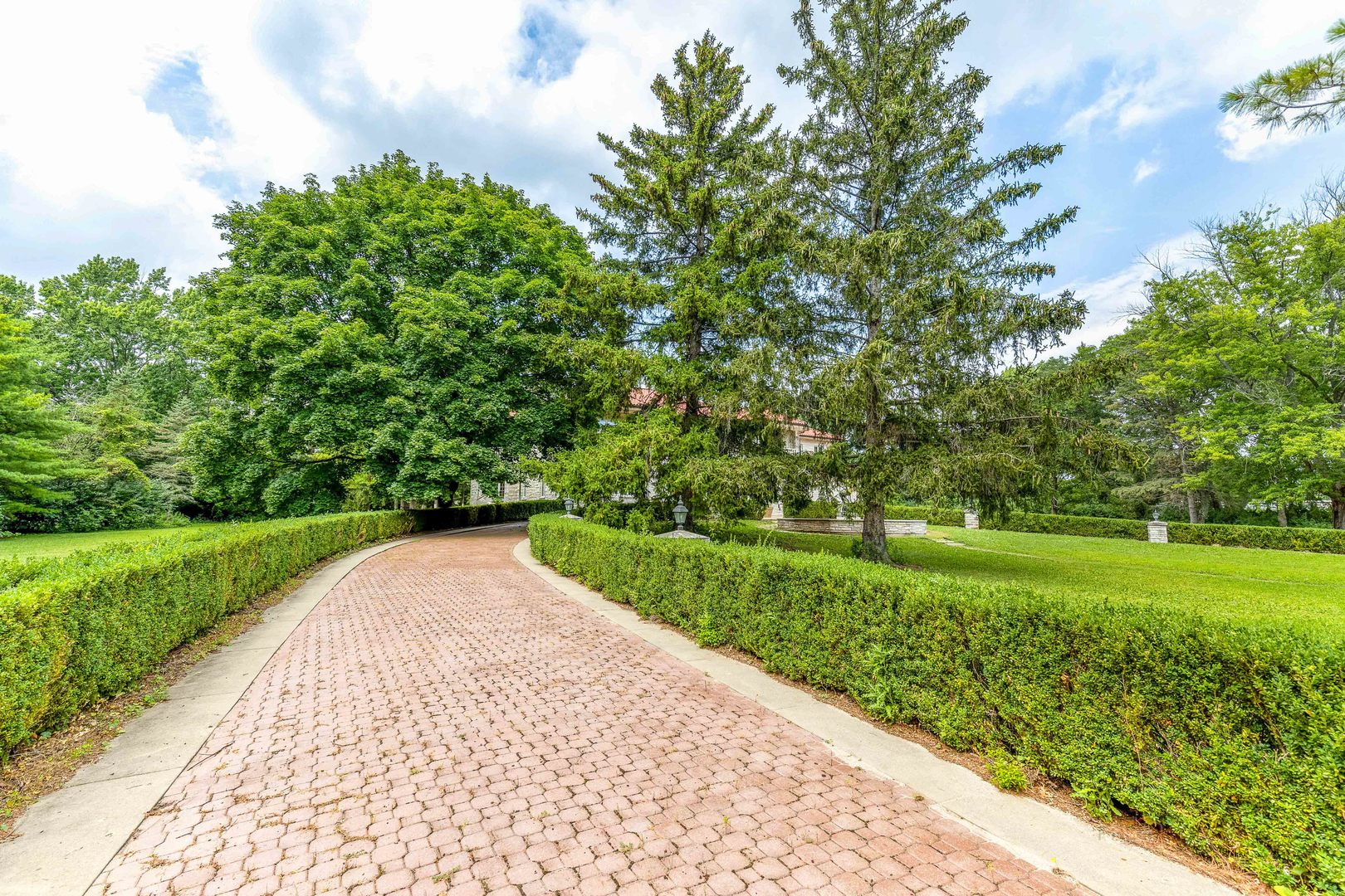 1020 Evergreen Drive