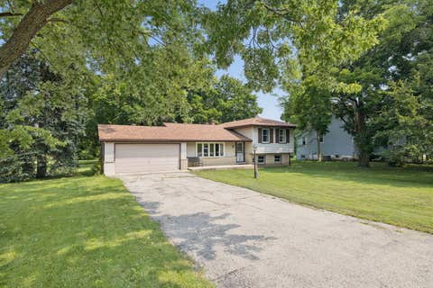 Tiny photo for 4415 Yender Avenue, Lisle, IL 60532 (MLS # 12705103)