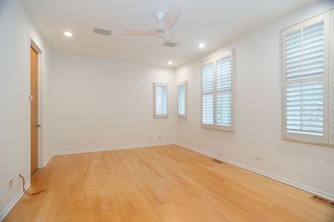 Tiny photo for 1207 E 44th Place, Chicago, IL 60653 (MLS # 12627250)