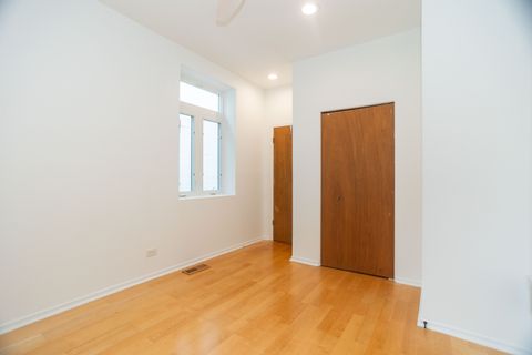 Tiny photo for 1207 E 44th Place, Chicago, IL 60653 (MLS # 12627250)