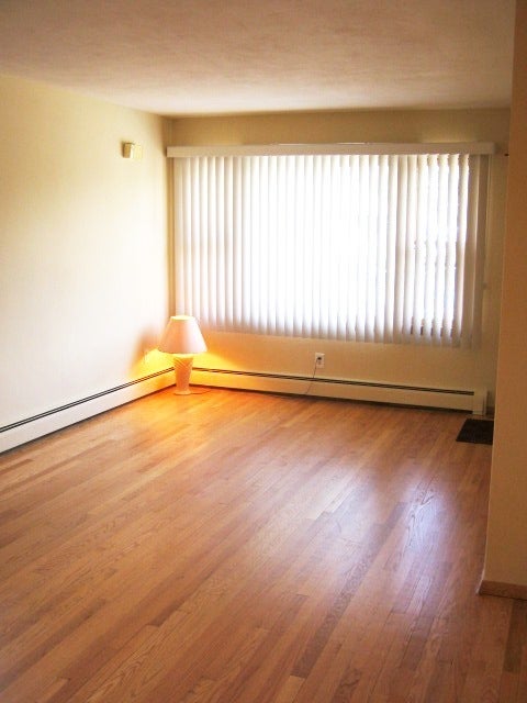 942 North Avenue 2S