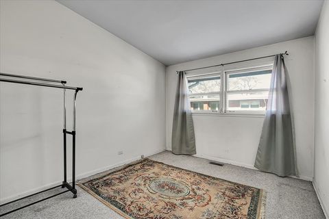 Tiny photo for 6735 N Lawndale Avenue, Lincolnwood, IL 60712 (MLS # 12568195)