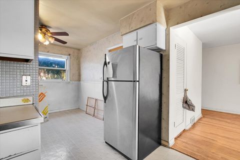 Tiny photo for 6735 N Lawndale Avenue, Lincolnwood, IL 60712 (MLS # 12568195)