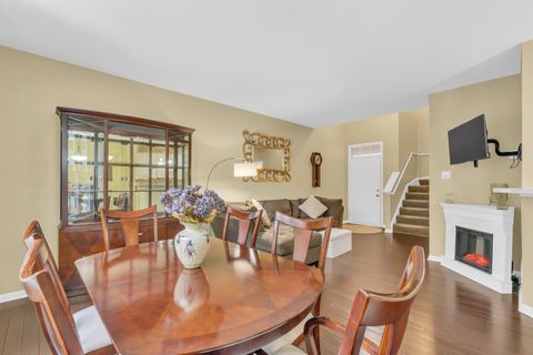 Tiny photo for 414 Bay Tree Circle, Vernon Hills, IL 60061 (MLS # 12554679)