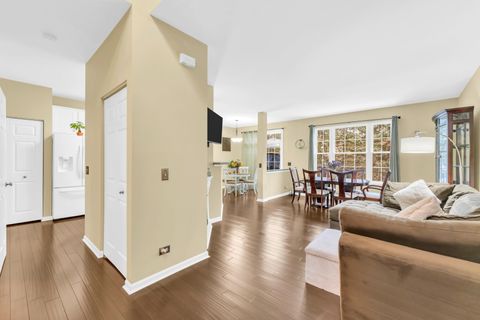 Tiny photo for 414 Bay Tree Circle, Vernon Hills, IL 60061 (MLS # 12554679)