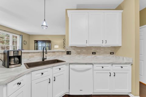 Tiny photo for 414 Bay Tree Circle, Vernon Hills, IL 60061 (MLS # 12554679)