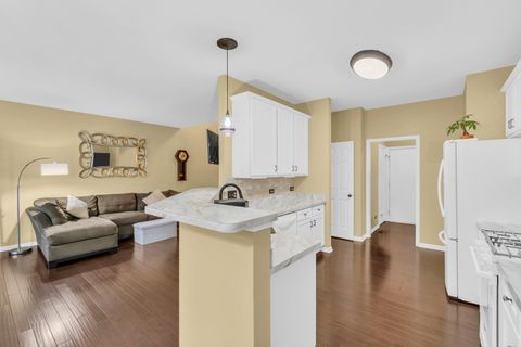 Tiny photo for 414 Bay Tree Circle, Vernon Hills, IL 60061 (MLS # 12554679)