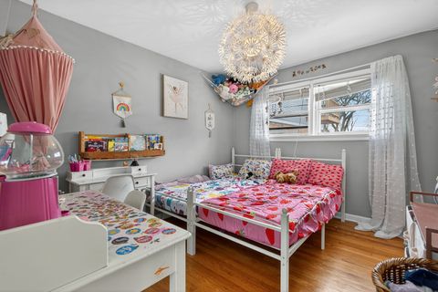 Tiny photo for 323 E Butterfield Road, Elmhurst, IL 60126 (MLS # 12551210)