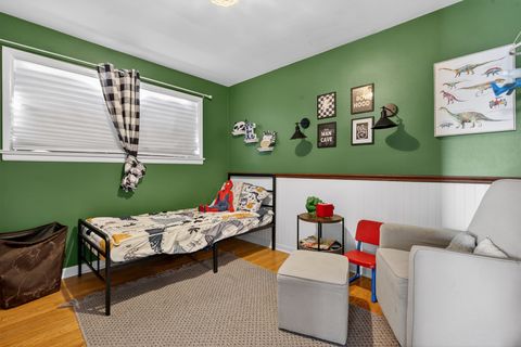 Tiny photo for 323 E Butterfield Road, Elmhurst, IL 60126 (MLS # 12551210)