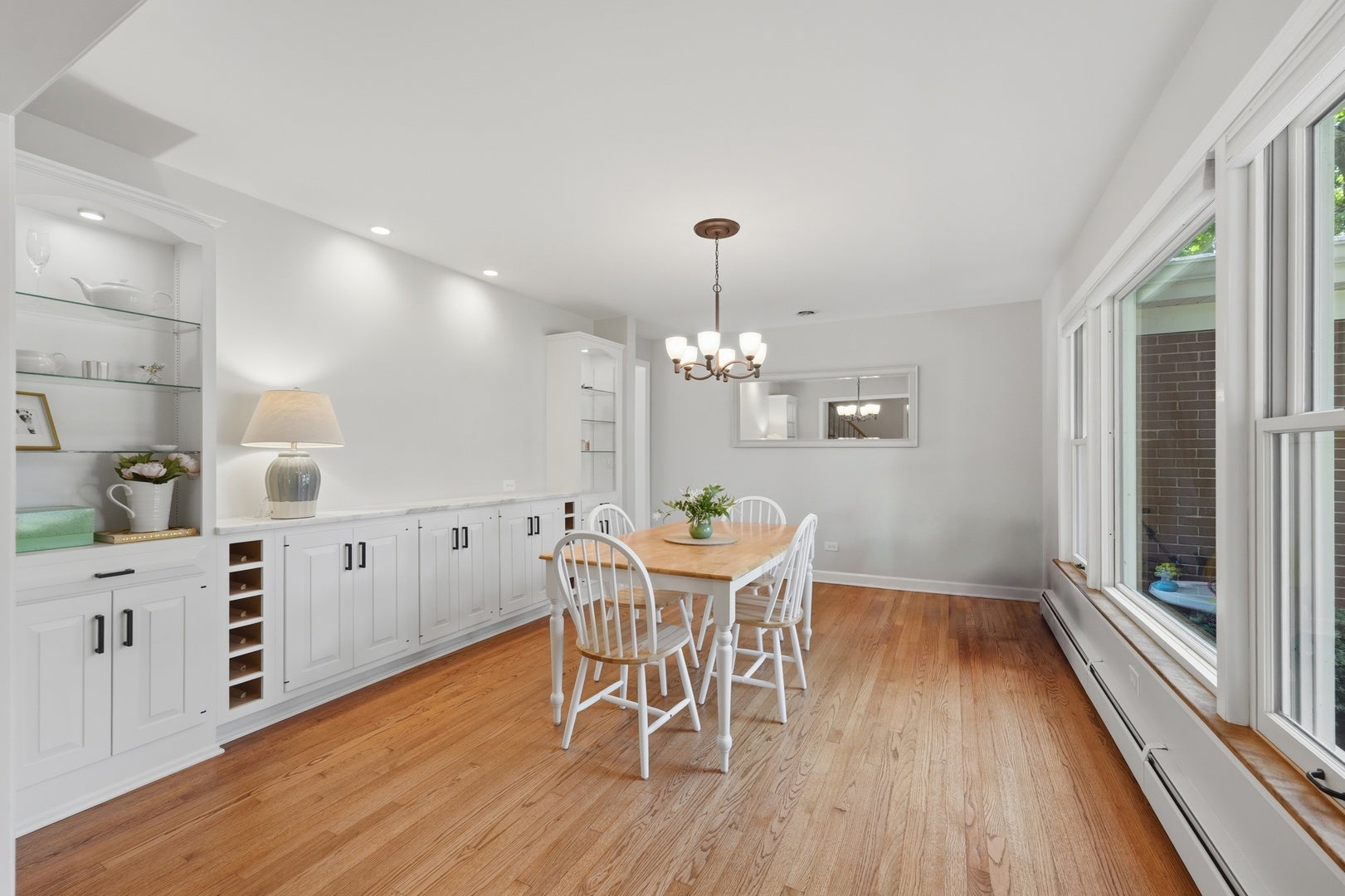 317 E Forest Lane