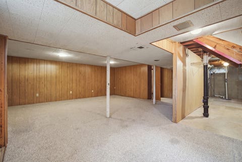 Tiny photo for 531 Cambridge Road, Des Plaines, IL 60016 (MLS # 12740341)