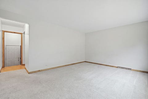 Tiny photo for 531 Cambridge Road, Des Plaines, IL 60016 (MLS # 12740341)
