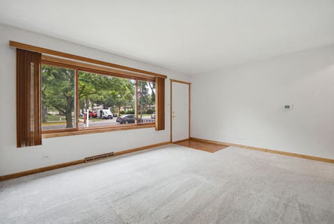 Tiny photo for 531 Cambridge Road, Des Plaines, IL 60016 (MLS # 12740341)