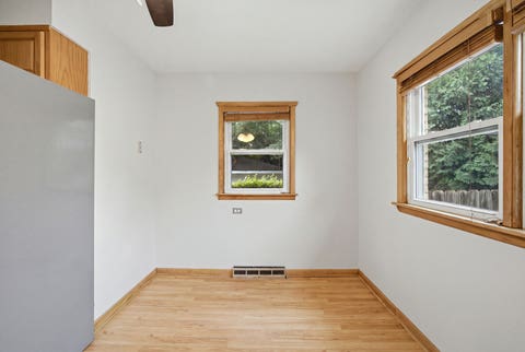 Tiny photo for 531 Cambridge Road, Des Plaines, IL 60016 (MLS # 12740341)
