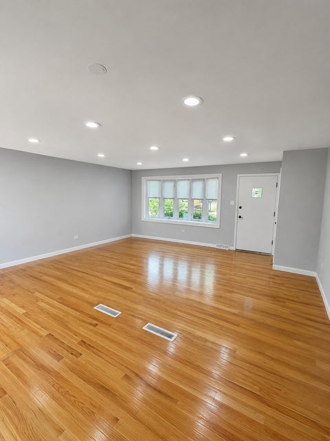 Tiny photo for 8808 S 85th Court, Hickory Hills, IL 60457 (MLS # 12722811)
