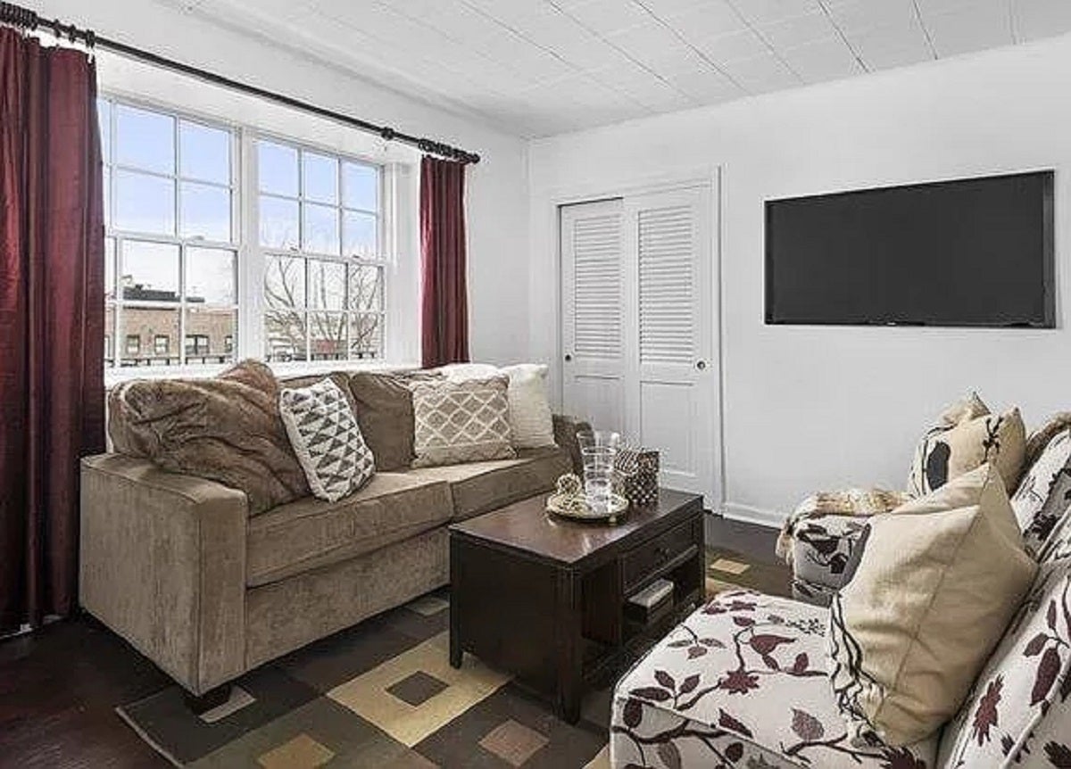 200 W Menomonee Street 14