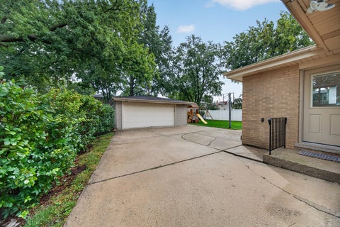 Tiny photo for 863 S Cedar Avenue, Elmhurst, IL 60126 (MLS # 12765874)