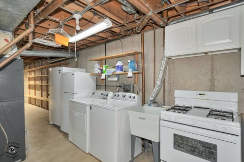 Tiny photo for 14727 Golf Road, Orland Park, IL 60462 (MLS # 12663504)