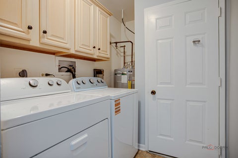 Tiny photo for 2113 AMMER RIDGE Court #301, Glenview, IL 60025 (MLS # 12707559)