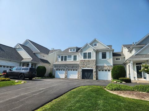 Photo of 8667 W saddlebred Court #10-3, Frankfort, IL 60423 (MLS # 12438389)