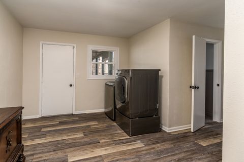 Tiny photo for 14700 N Allen Lane, Mt Vernon, IL 62864 (MLS # 12572591)