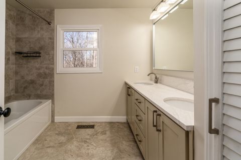 Tiny photo for 14700 N Allen Lane, Mt Vernon, IL 62864 (MLS # 12572591)