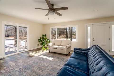Tiny photo for 14700 N Allen Lane, Mt Vernon, IL 62864 (MLS # 12572591)