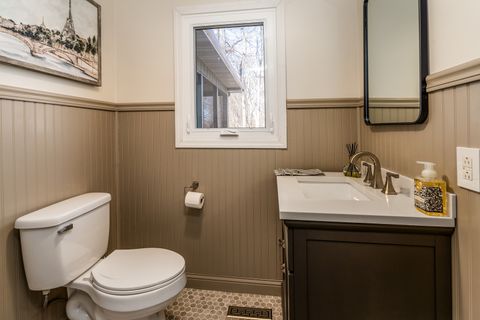 Tiny photo for 14700 N Allen Lane, Mt Vernon, IL 62864 (MLS # 12572591)