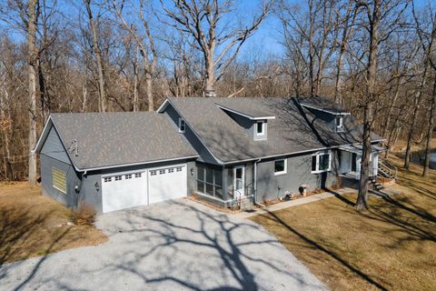 Tiny photo for 14700 N Allen Lane, Mt Vernon, IL 62864 (MLS # 12572591)