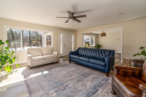 Tiny photo for 14700 N Allen Lane, Mt Vernon, IL 62864 (MLS # 12572591)