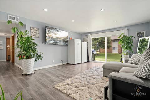 Tiny photo for 11B Kingery Quarter Drive #107, Willowbrook, IL 60527 (MLS # 12731728)