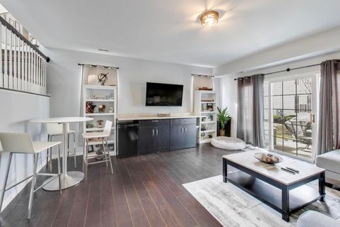 Tiny photo for 2325 Georgetown Circle, Aurora, IL 60503 (MLS # 12604366)