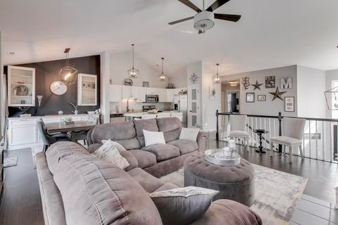 Tiny photo for 2325 Georgetown Circle, Aurora, IL 60503 (MLS # 12604366)