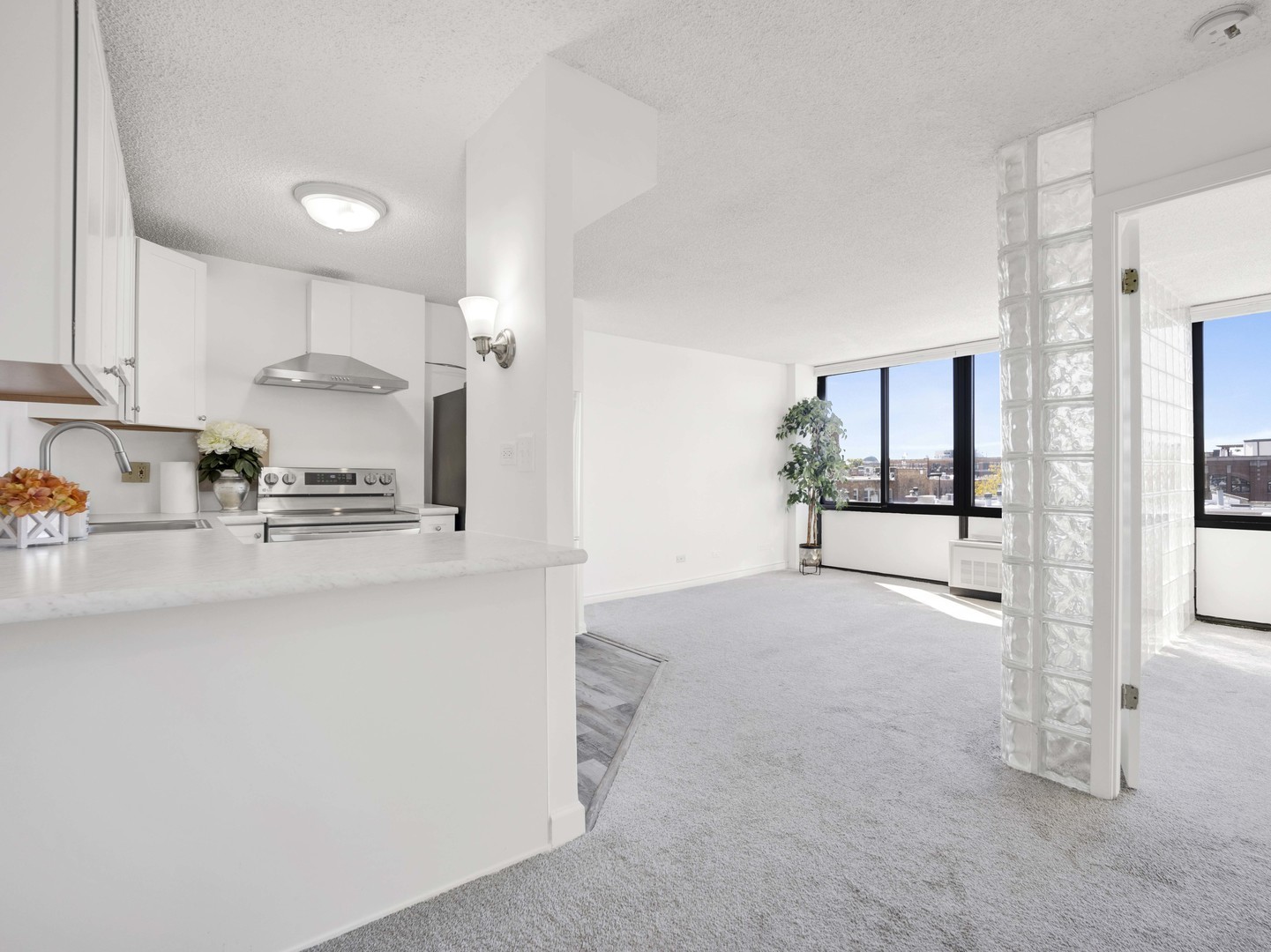 2754 N Hampden Court 603