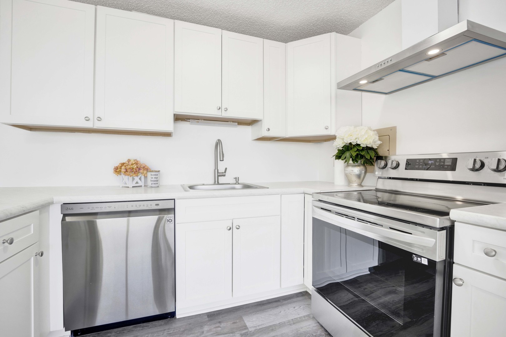 2754 N Hampden Court 603