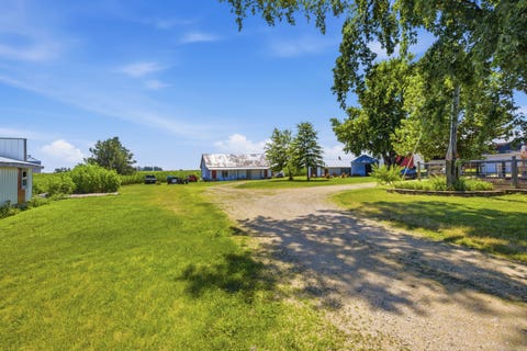 Tiny photo for 15825 E Lindenwood Road, Lindenwood, IL 61049 (MLS # 12736308)