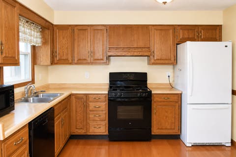 Tiny photo for 2101 20th Avenue, Sterling, IL 61081 (MLS # 12696790)