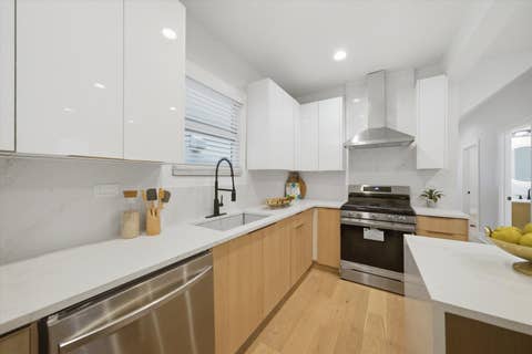 Tiny photo for 1641 N Springfield Avenue, Chicago, IL 60647 (MLS # 12724616)