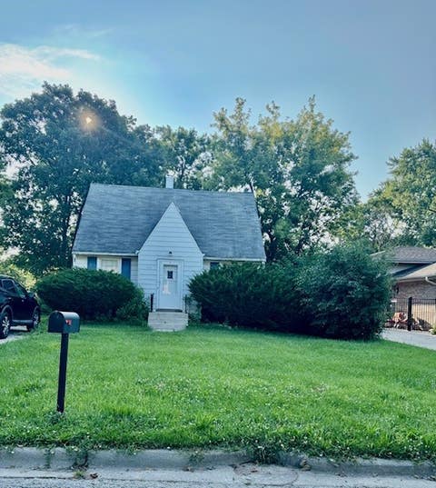 Photo of 197 N Bonnie Brae Avenue, Elmhurst, IL 60126 (MLS # 12725080)