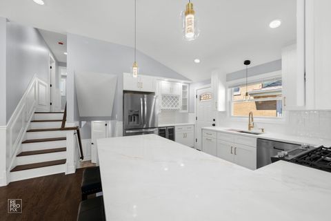 Tiny photo for 7954 S Kedvale Avenue, Chicago, IL 60652 (MLS # 12616584)