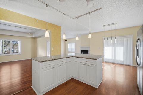 Tiny photo for 115 N Clifton Avenue #103, Park Ridge, IL 60068 (MLS # 12573829)