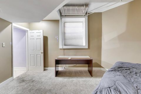 Tiny photo for 725 W Sheridan Road #10E, Chicago, IL 60613 (MLS # 12516752)