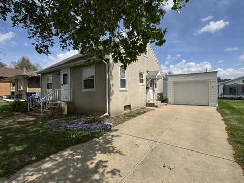 Tiny photo for 1532 Illinois Street, Lasalle, IL 61301 (MLS # 12622336)