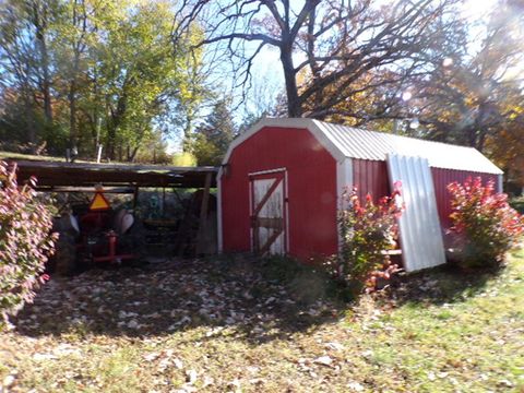 Tiny photo for 18095 242nd Avenue, Bettendorf, IA 52722 (MLS # 100000059)