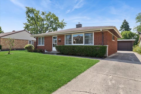 Tiny photo for 7311 Lake Street, Morton Grove, IL 60053 (MLS # 12727218)