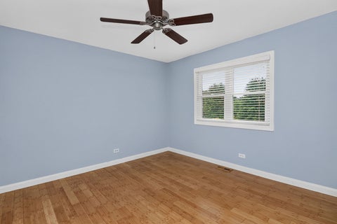 Tiny photo for 813 Hyde Park Lane, Naperville, IL 60565 (MLS # 12753508)