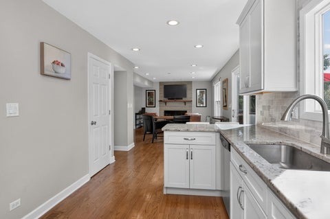 Tiny photo for 813 Hyde Park Lane, Naperville, IL 60565 (MLS # 12753508)