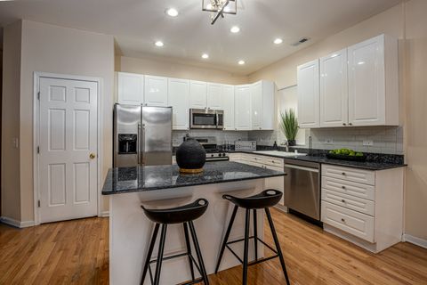 Tiny photo for 4730 S Drexel Avenue #3N, Chicago, IL 60615 (MLS # 12571281)